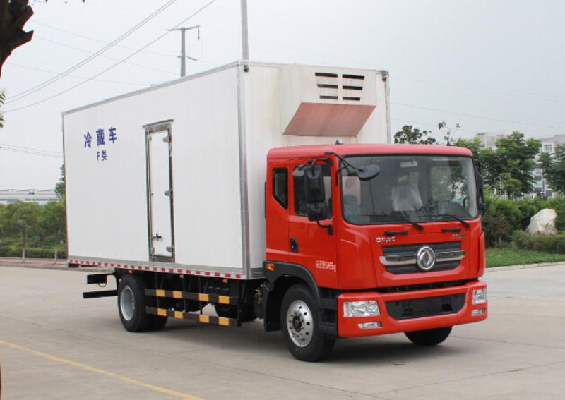 東風(fēng)D9冷藏車（6.8米）