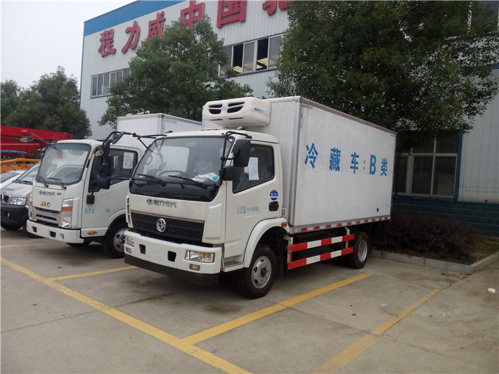 東風(fēng)天然氣冷藏車4.2米