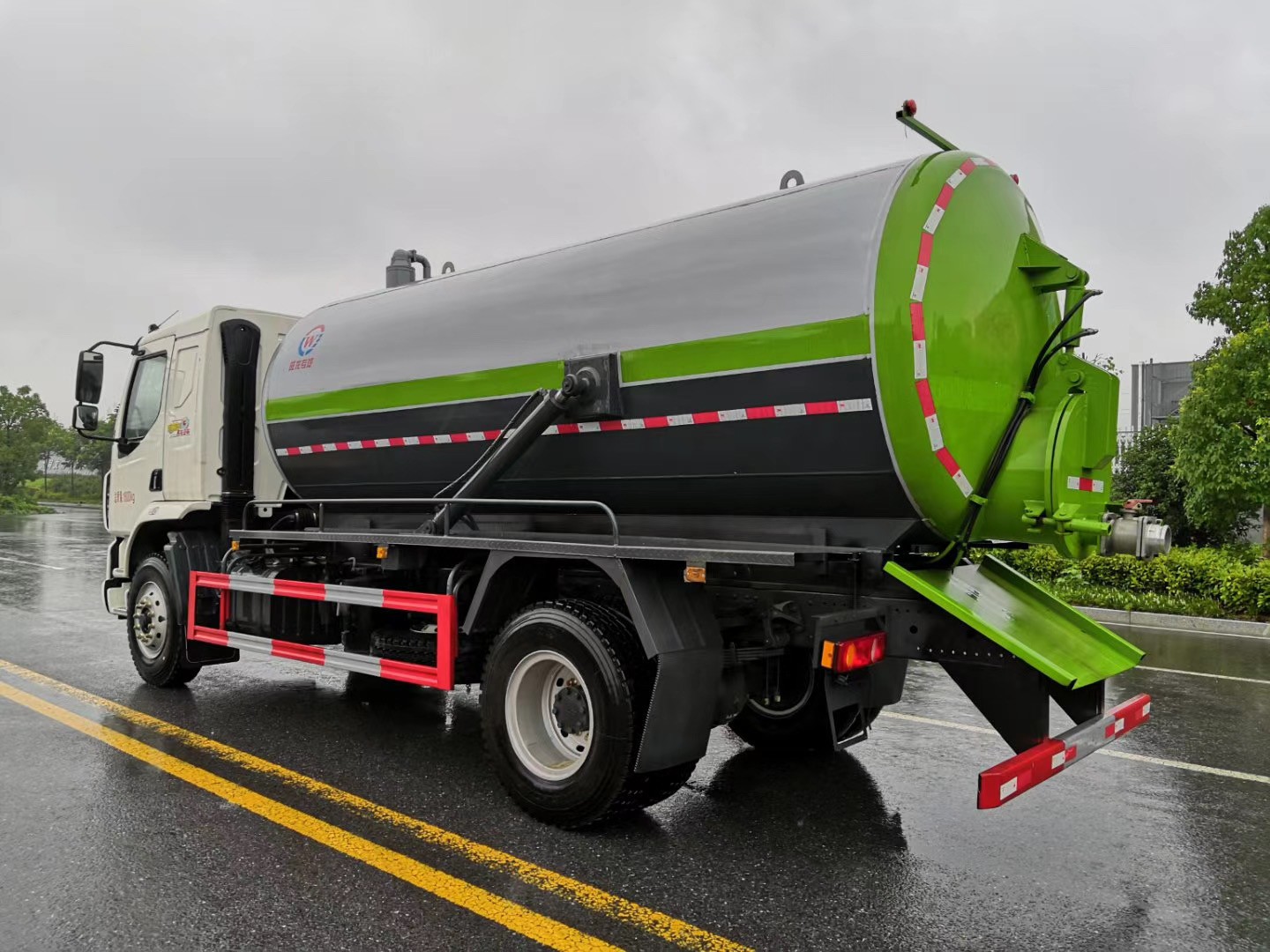 IMG_4828.jpg IMG_4828.jpg