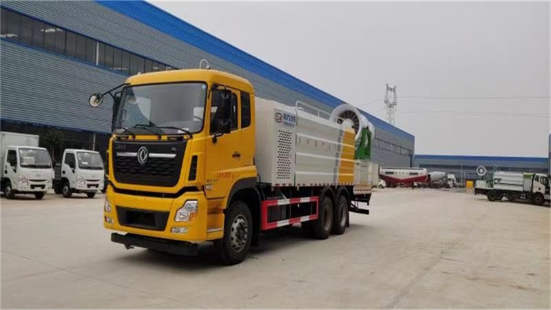 保衛藍天射程30米多功能抑塵車顯身手