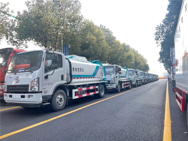 陜汽軒德X9餐廚垃圾車助力陜西省高標(biāo)準(zhǔn)打造示范區(qū)建設(shè)，示范引領(lǐng)垃圾分類工作加快推進