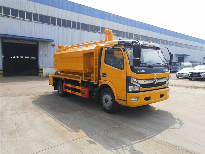 城市污水需要霸氣的高性價比東風凱普特國六清洗吸污車