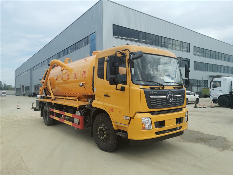 東風大多利卡清洗吸污車全面通過ISO9001-2000國際質量體系認證