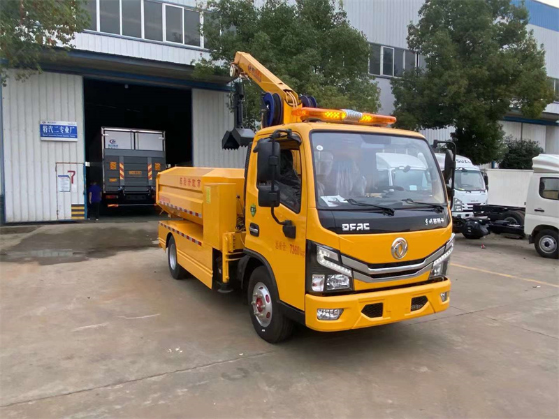 抓斗式清淤車全方位展示圖，城市工況企業(yè)清理窨井沉淀物的理想設(shè)備