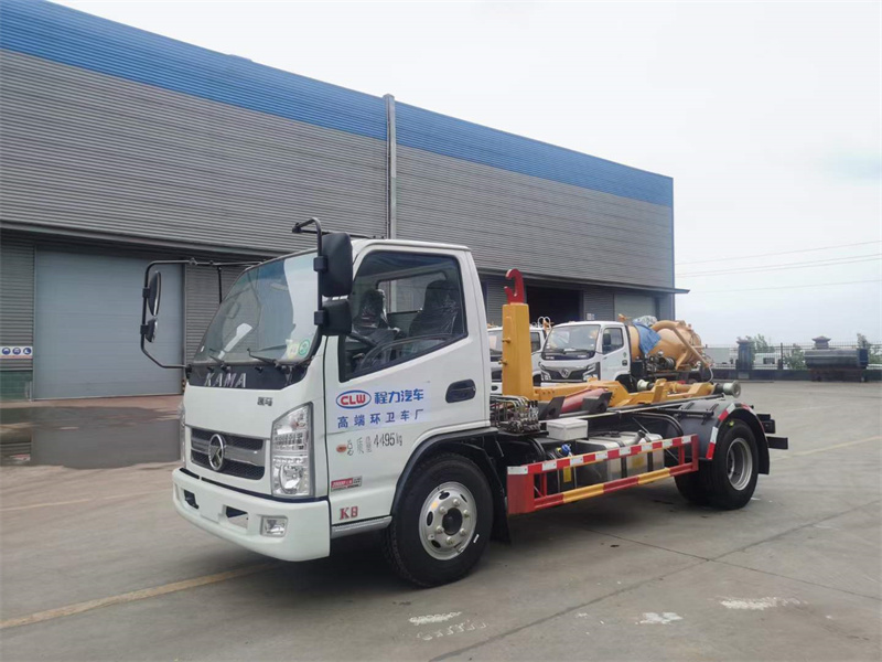 藍(lán)牌凱馬套臂垃圾車