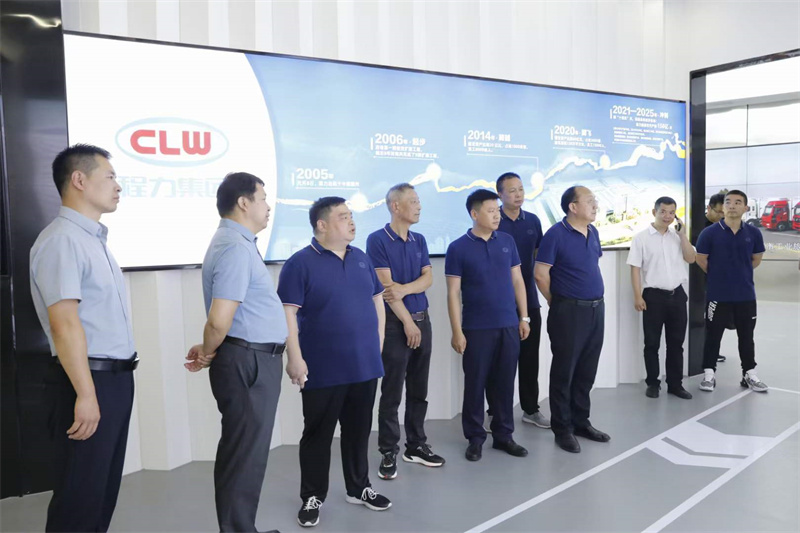 虎嘯行動 程力專汽執手陜汽 龍騰大隨